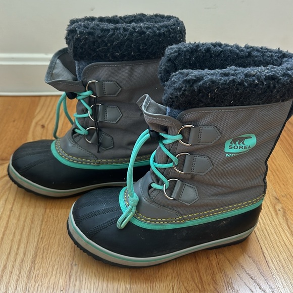 Sorel YOOT PAC™ NYLON YOUTH WATERPROOF BOOT size 3 - Picture 4 of 7
